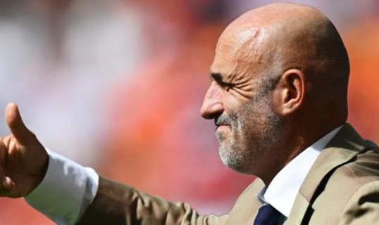 电竞比分-韦霍斯特：有时你会感受到进球运；我们要更加果断