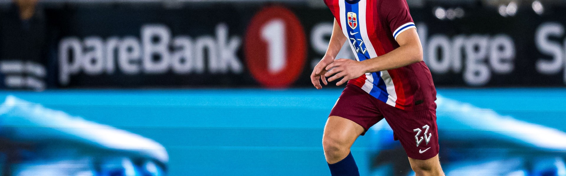 电竞比分网-罗马诺：曼城18岁小将尼潘租借米德尔斯堡交易已完成