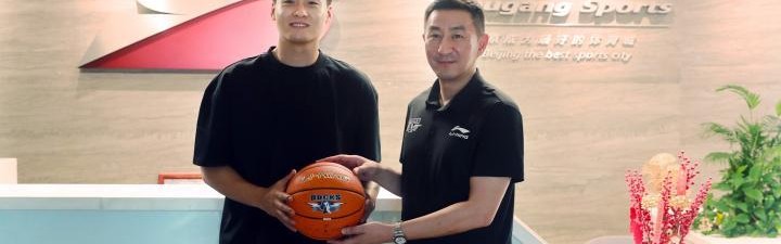 北京男篮注册16人：赵睿3年C类合同加盟 方硕&amp;amp;翟晓川&amp;amp;丘天续约