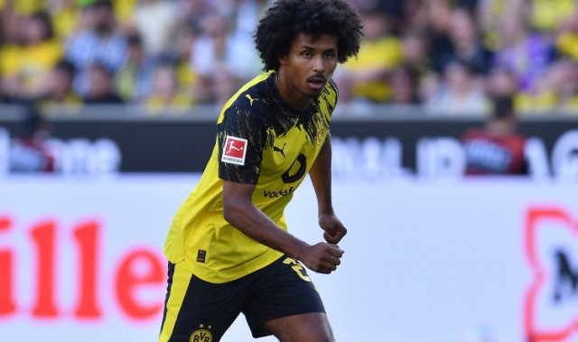 电竞比分-德天空：阿德耶米一年内3次更换经纪公司，如今转投门德斯旗下