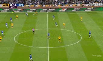 悼念离世爷爷！黄喜灿抢点破门，亲吻手臂文身&amp;amp;双手指天纪念