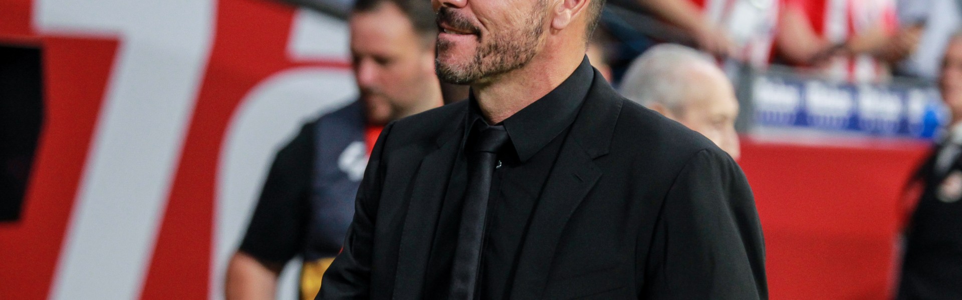 世体：西蒙尼补水时间布置战术被录音，他让工作人员撤走麦克风